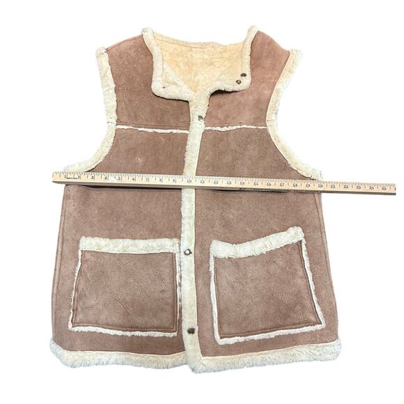 Vintage Handmade Suede Leather Sherpa-Lined Vest Snap Front Pockets - Picture 5 of 16